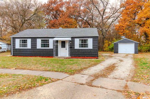 101 Fulton Rd, Marquette Heights, IL, 61554-1220 | Card Image