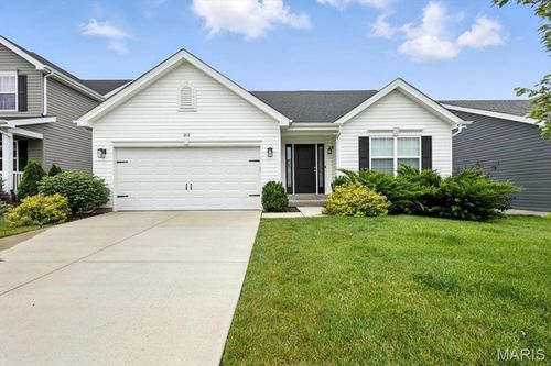 2112 Windswept Farms Dr, Eureka, MO, 63025-4115 | Card Image