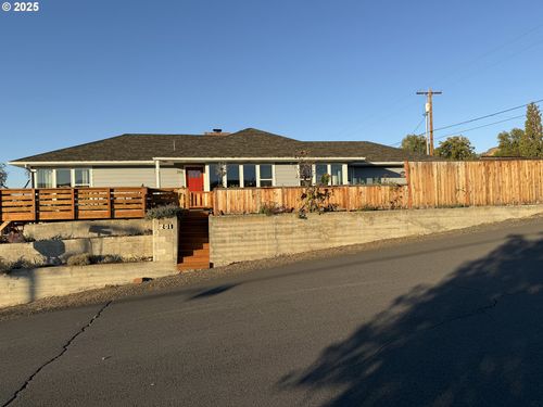 201 4th St, Maupin, OR, 97037-9234 | Card Image