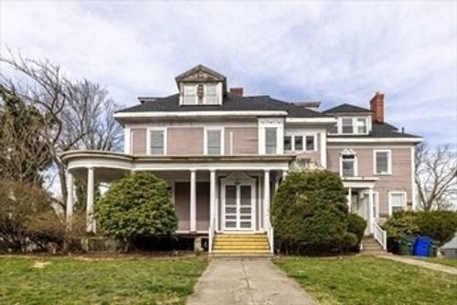 apt-3-764 Rock St, Fall River, MA, 02720-3496 | Card Image