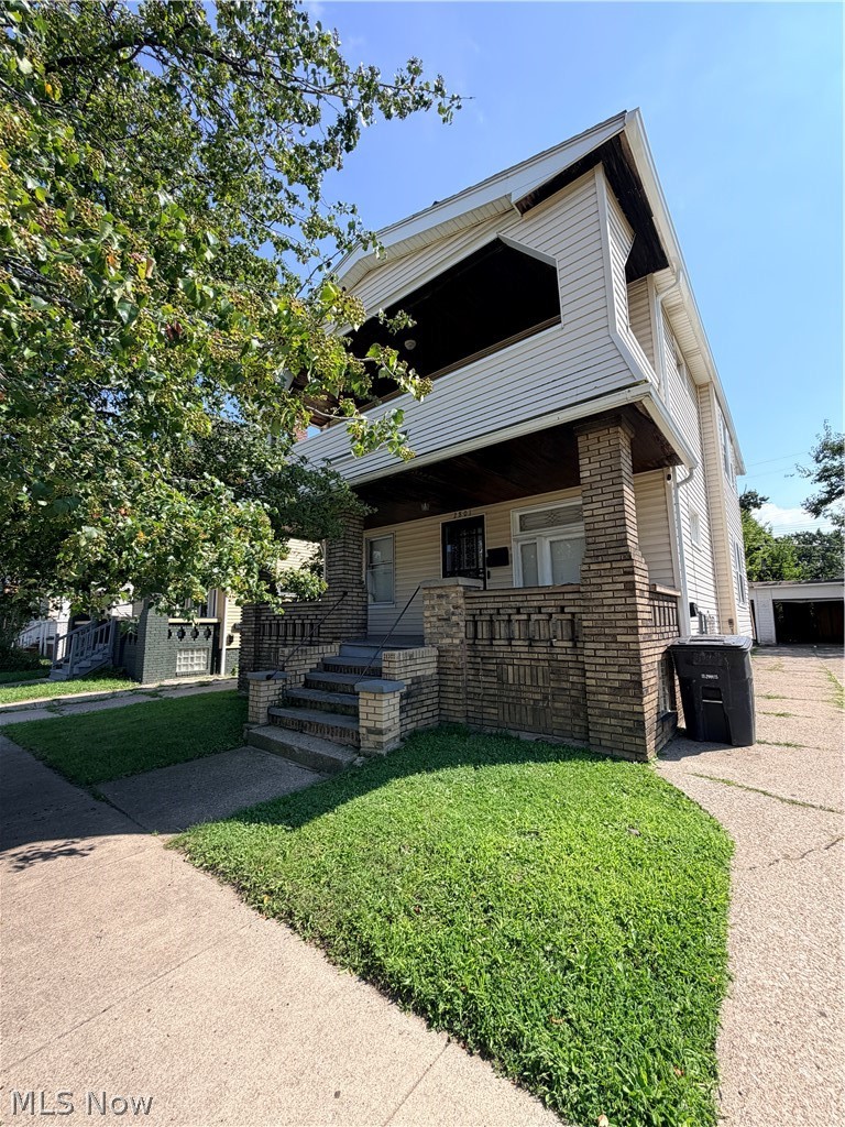 Residential Lease in Cleveland 3