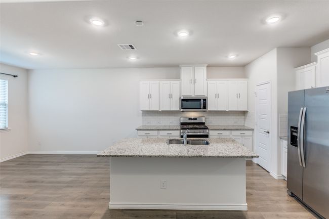 4416 Hiddenite Rd, House other with 4 bedrooms, 3 bathrooms and null parking in Aubrey TX | Image 4