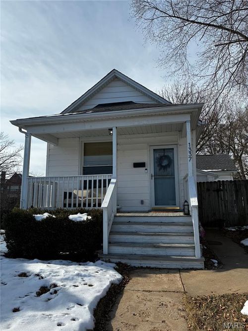 1337 Graham St, Saint Louis, MO, 63139-3119 | Card Image