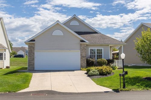 36-6405 Meadowland Cir, Erie, PA, 16509-8201 | Card Image