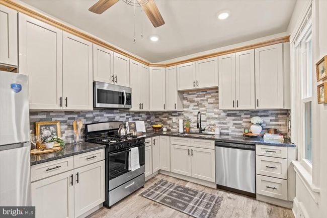 23 Hazel St, Townhouse with 3 bedrooms, 1 bathrooms and null parking in LANCASTER PA | Image 11