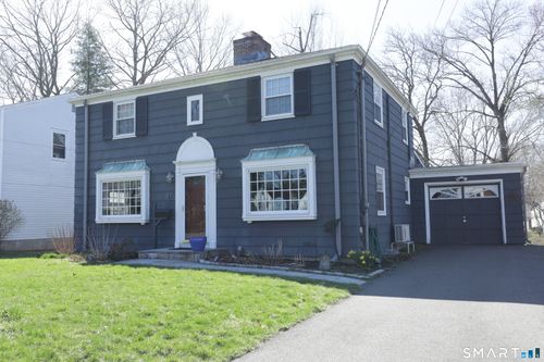 81 Montclair Dr, West Hartford, CT, 06107-1256 | Card Image