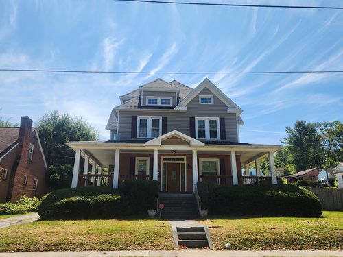 653 Albemarle St, Bluefield, WV, 24701-4605 | Card Image