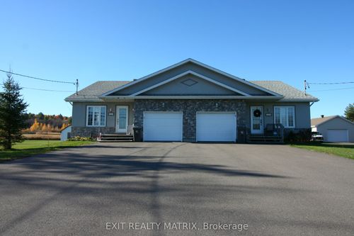 3532-3534 Front Rd, East Hawkesbury, ON, K6A2R2 | Card Image