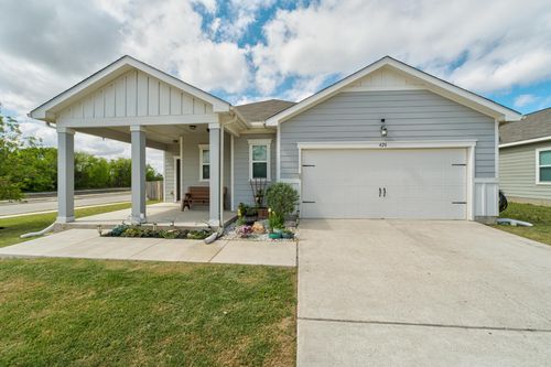 420 Seneca Loop, Kyle, TX, 78640-2433 | Card Image