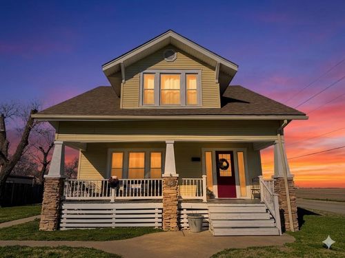 315 N Madison St, Hillsboro, KS, 67063-1207 | Card Image