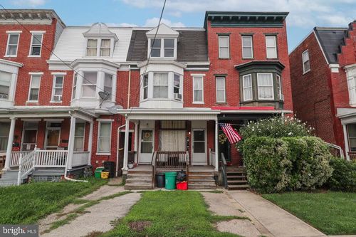 1023 S Queen St, YORK, PA, 17403-3934 | Card Image