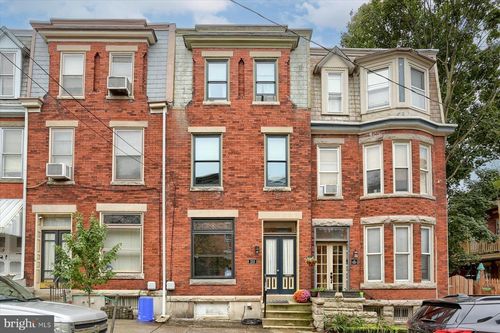 233 Hamilton St, HARRISBURG, PA, 17102-2321 | Card Image