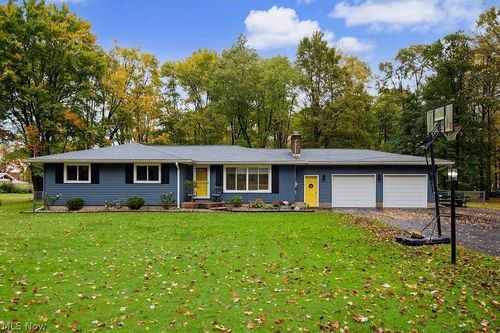1533 Lake Dr, Hubbard, OH, 44425-2844 | Card Image