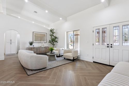 9031 N 83rd Way, Scottsdale, AZ, 85258-1805 | Card Image