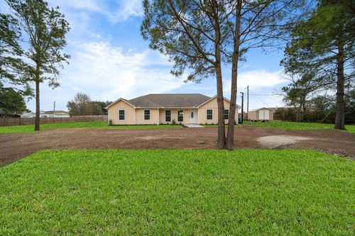 704 Johnson Ln, Prairie View, TX, 77484-5800 | Card Image