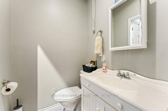 34 Centre St, House other with 4 bedrooms, 2 bathrooms and 3 parking in Newburgh ON | Image 30