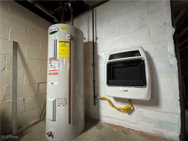Utilities with water heater and heating unit | Image 34