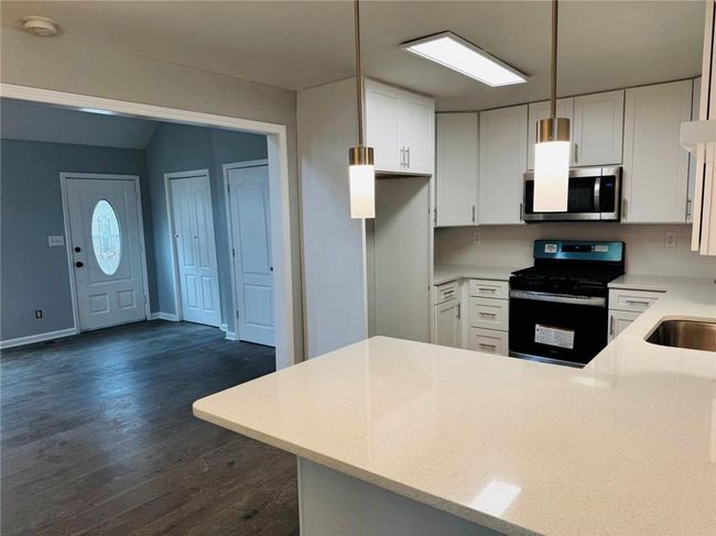 208 Arbour Way, House other with 3 bedrooms, 2 bathrooms and null parking in Suwanee GA | Image 23