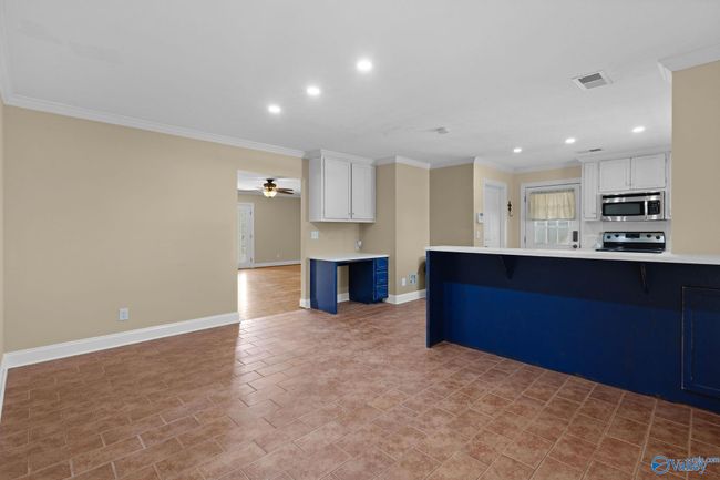 1540 Main St W, House other with 5 bedrooms, 4 bathrooms and null parking in Hartselle AL | Image 10