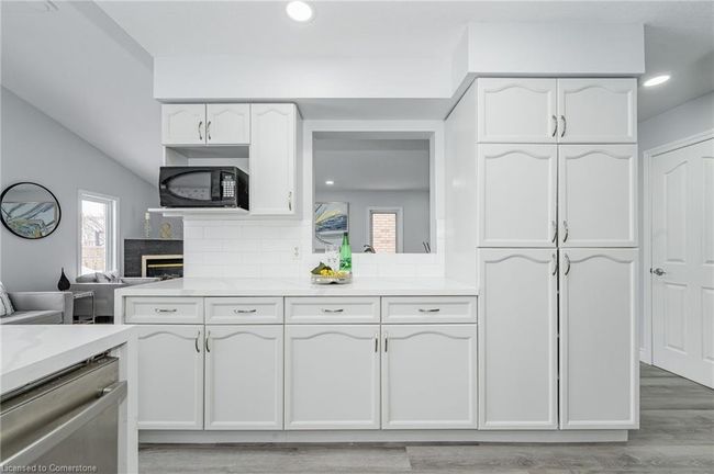 830 Brandenburg Blvd, House other with 4 bedrooms, 4 bathrooms and 4 parking in Waterloo ON | Image 24