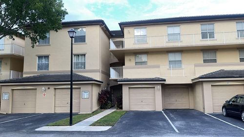305-2060 Greenview Shores Blvd, Wellington, FL, 33414-2731 | Card Image