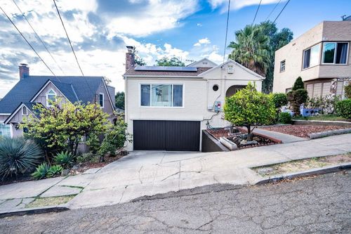 2925 El Monte Ave, Oakland, CA, 94605-4105 | Card Image