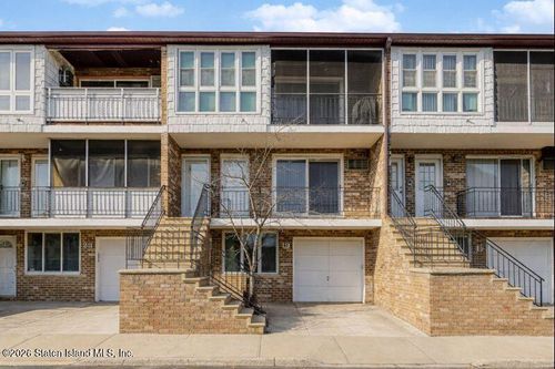 a3-19 Lamped Loop, Staten Island, NY, 10314-6062 | Card Image