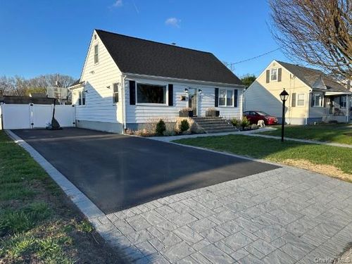 42 E Main St, Stony Point, NY, 10980-1650 | Card Image