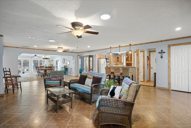 Spacious living room | Image 13