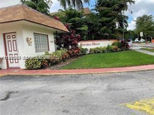 s111-5300 Washington St, Hollywood, FL, 33021 | Card Image