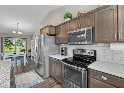 5234 Sundial Ln, Woodbury, MN, 55129-5526 | Card Image