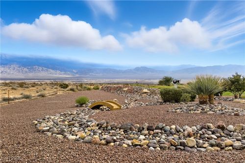 1390 Vista Del Ciudad Dr, Mesquite, NV, 89027-2203 | Card Image