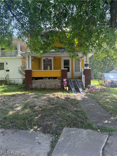2046 N Park Ave, Warren, OH, 44483-3449 | Card Image