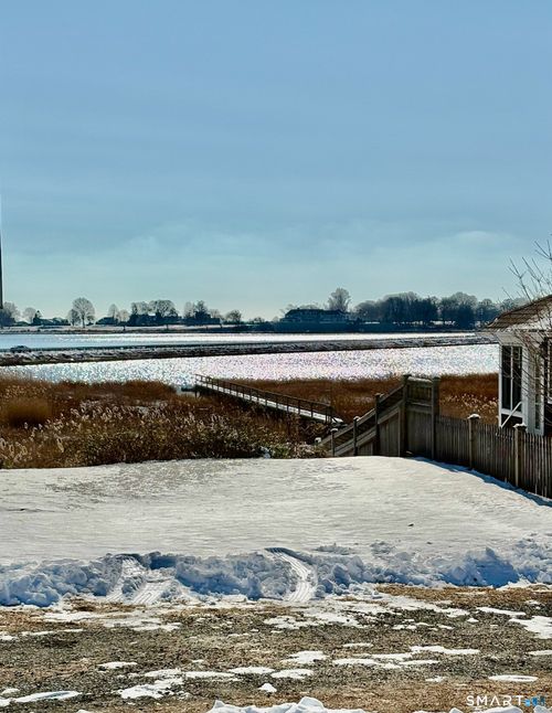 21 Fenwick St, Old Saybrook, CT, 06475-2513 | Card Image