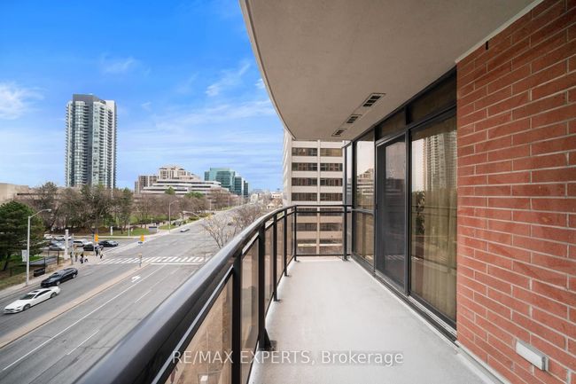 510 - 33 Sheppard Ave E, Condo with 2 bedrooms, 2 bathrooms and 1 parking in North York ON | Image 21