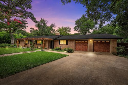 830 Arliss Dr, Woodway, TX, 76712-3728 | Card Image