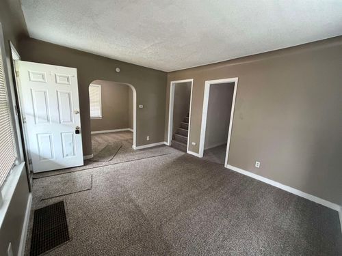 806 Alvord Ave, Flint, MI, 48507-2524 | Card Image