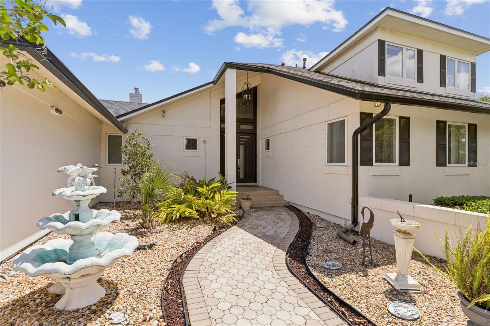 Residential in WINDERMERE 2