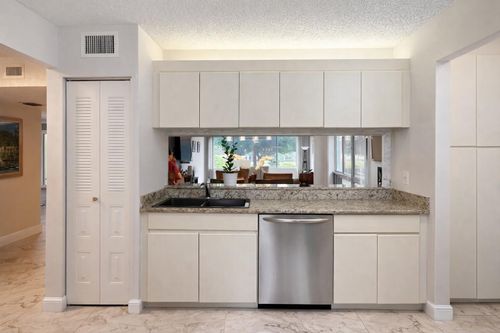 116-6698 N 10th Ave Avenue N, Lake Worth, FL, 33467 | Card Image