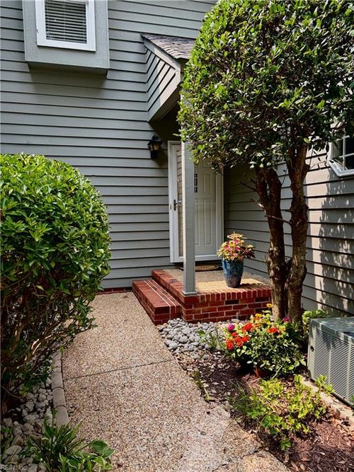 520 Spring Trce, Williamsburg, VA, 23188-1653 | Card Image