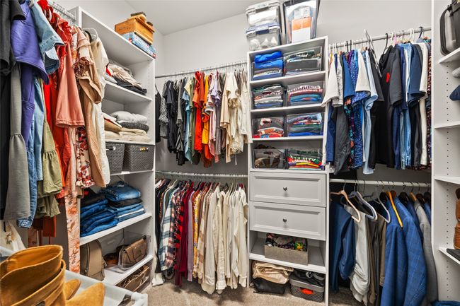 Spacious Master Closed | Image 18