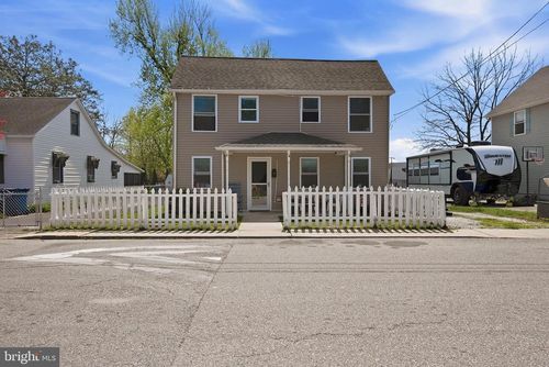 14 W Walnut St, NORTH EAST, MD, 21901-4132 | Card Image