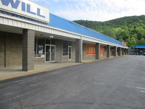 132 Market Dr, Vanceburg, KY, 41179-1301 | Card Image