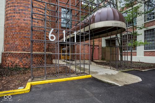 apt-401-611 N Park Ave, Indianapolis, IN, 46204-1697 | Card Image