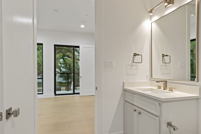 2nd bedroom en-suite | Image 19