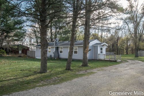 8861 Peck Road, Greenville, MI, 48838 | Card Image