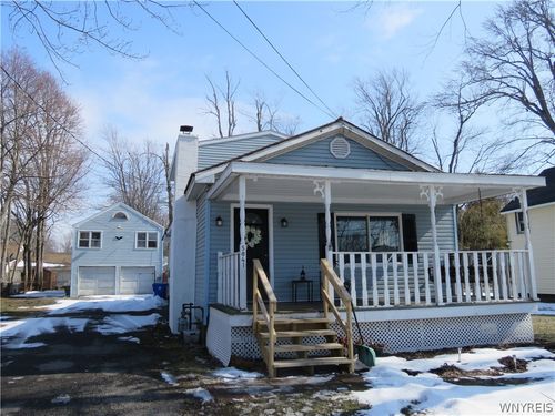 5841 Lakeview Ter, Lake View, NY, 14085-9786 | Card Image