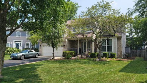 3885 Thornberry Way, Lake In The Hills, IL, 60156-4626 | Card Image