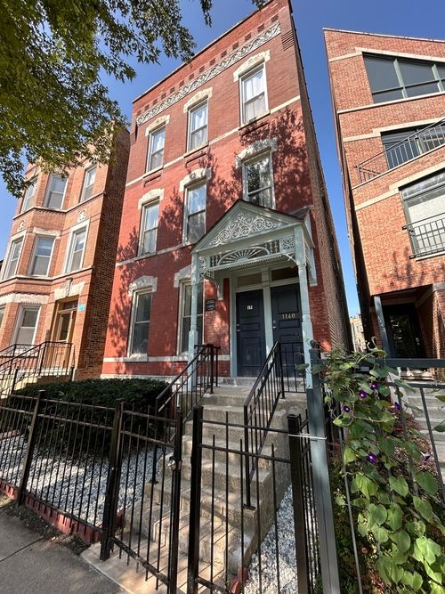 2r-1140 N Winchester Ave, Chicago, IL, 60622-3755 | Card Image