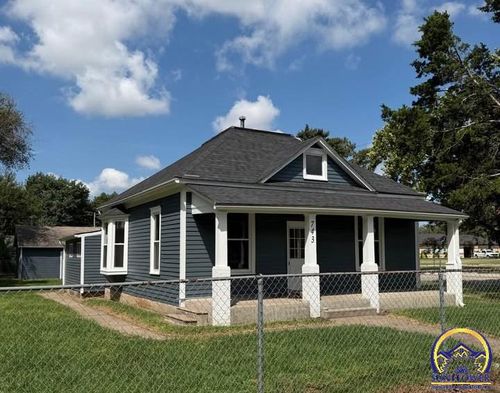 743 Ne Sumner St, Topeka, KS, 66616-1345 | Card Image